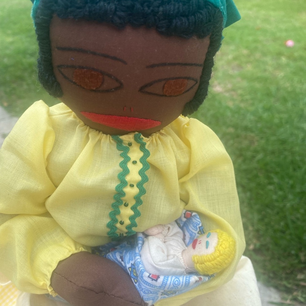 American Folk Art Handmade Dolls. Vintage 1980s. Well-Kept, clean.